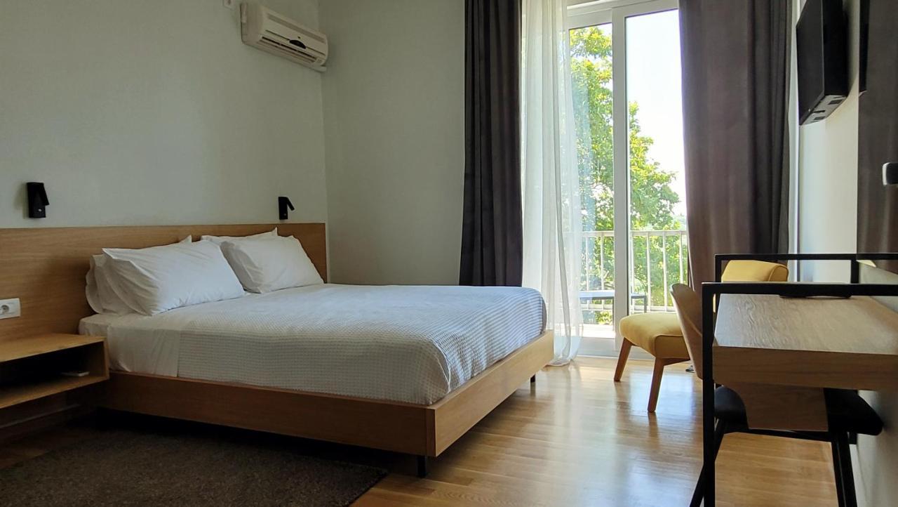 אנדריטסאינה Theoxenia Hotel מראה חיצוני תמונה