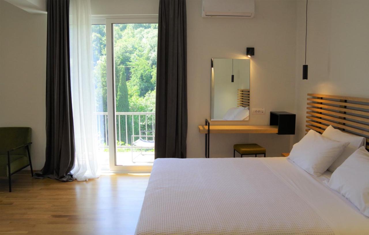 אנדריטסאינה Theoxenia Hotel מראה חיצוני תמונה