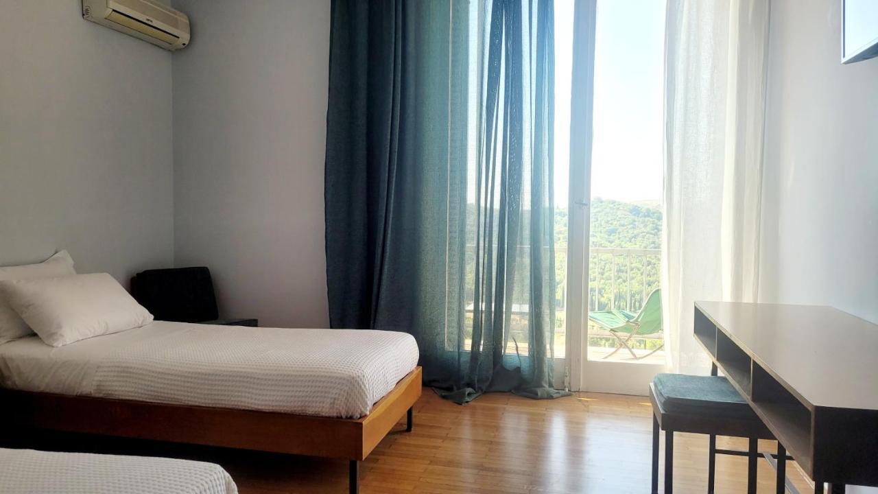 אנדריטסאינה Theoxenia Hotel מראה חיצוני תמונה