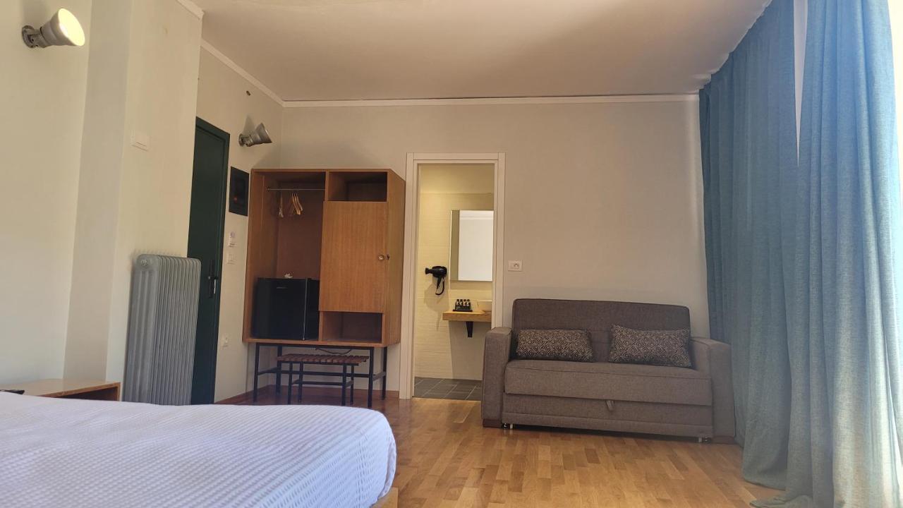 אנדריטסאינה Theoxenia Hotel מראה חיצוני תמונה