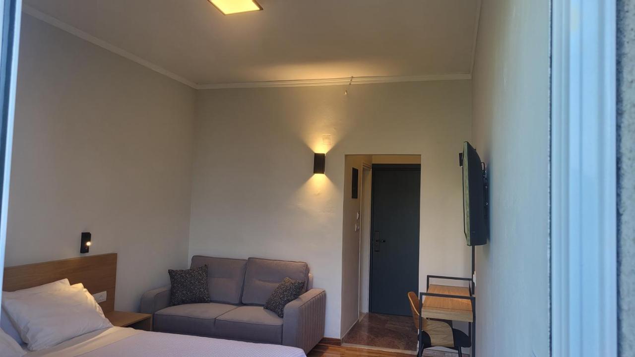 אנדריטסאינה Theoxenia Hotel מראה חיצוני תמונה