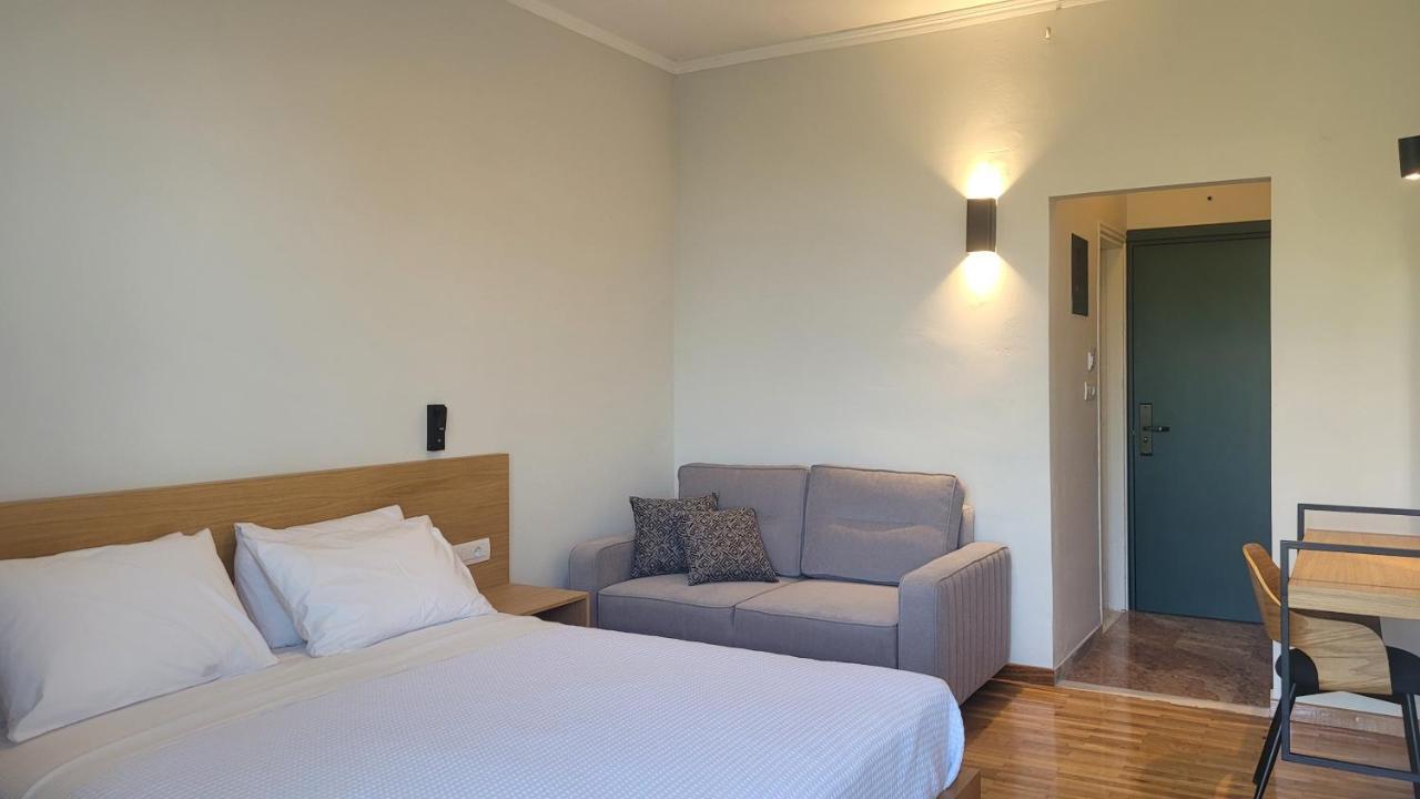 אנדריטסאינה Theoxenia Hotel מראה חיצוני תמונה