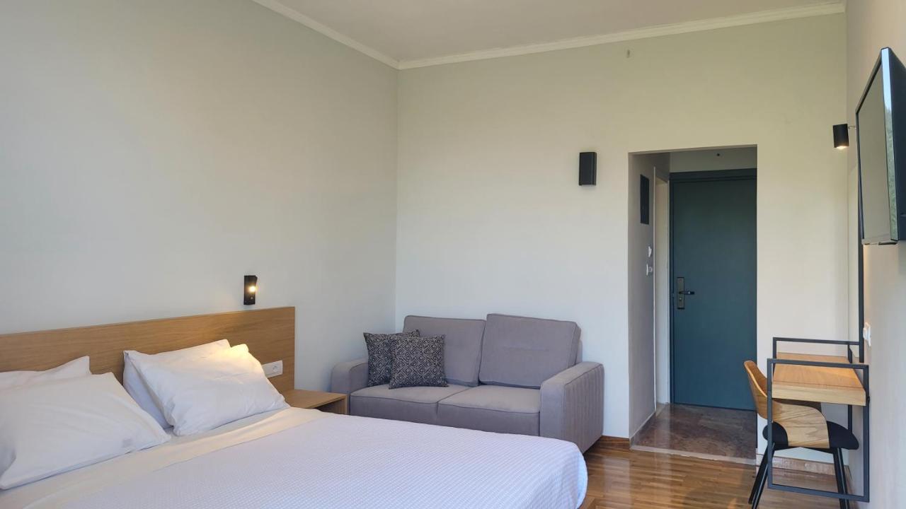 אנדריטסאינה Theoxenia Hotel מראה חיצוני תמונה