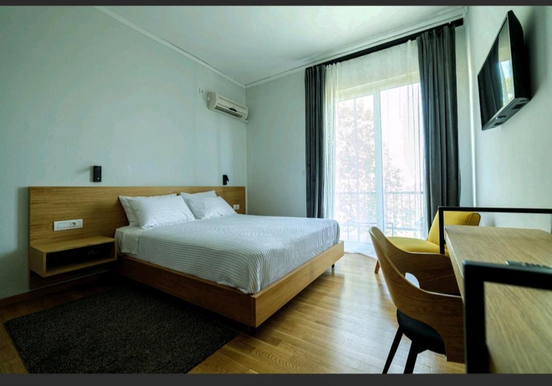 אנדריטסאינה Theoxenia Hotel מראה חיצוני תמונה
