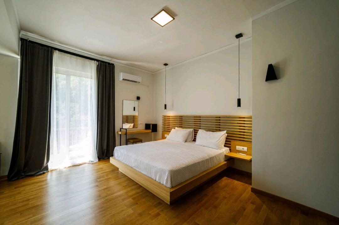 אנדריטסאינה Theoxenia Hotel מראה חיצוני תמונה