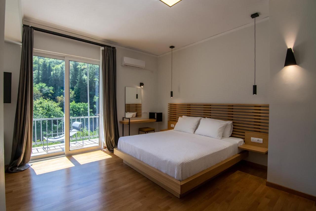 אנדריטסאינה Theoxenia Hotel מראה חיצוני תמונה