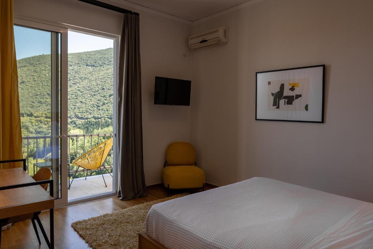 אנדריטסאינה Theoxenia Hotel מראה חיצוני תמונה